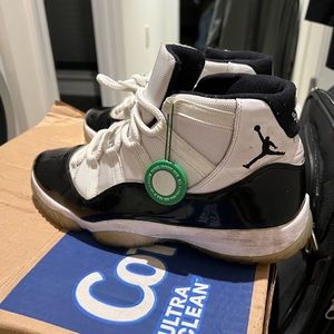 USED: Air Jordan Concord 11 (2018) Size: men’s 11